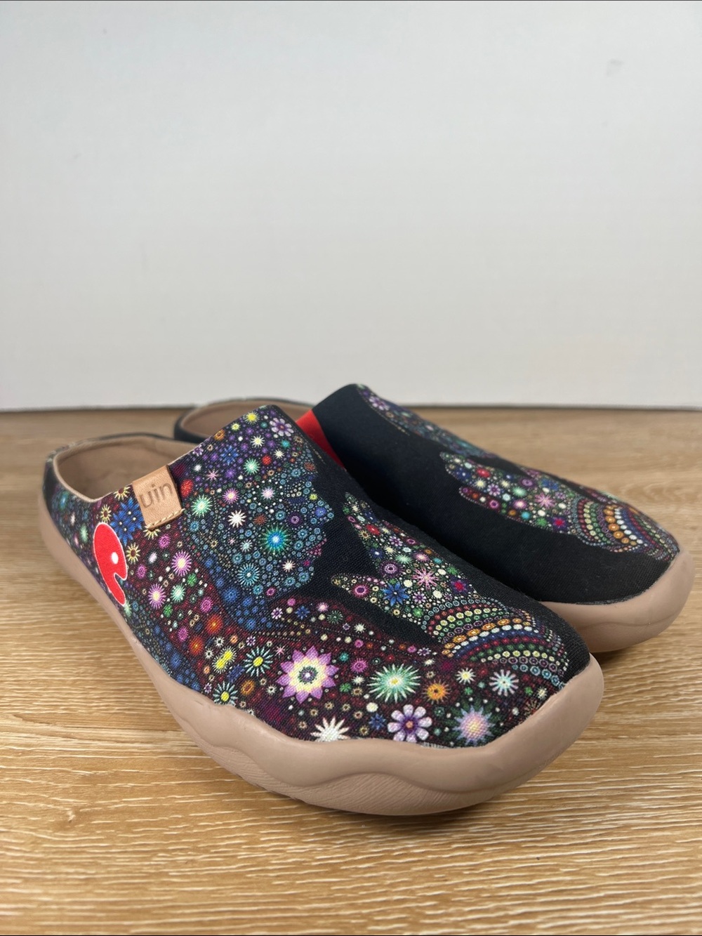 Uin Pray For Goodness slip-on in Black with Multicolor Floral Print Ws 8